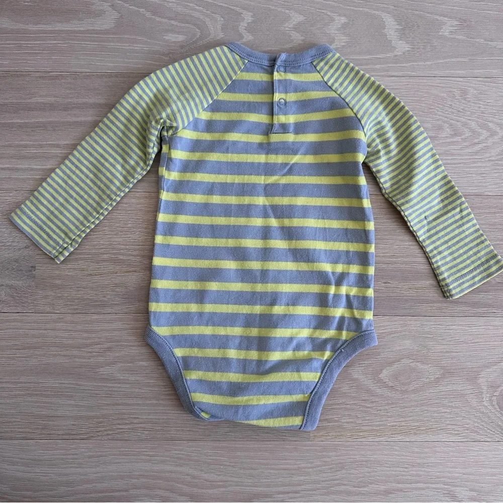 GAP carter’s bodysuits